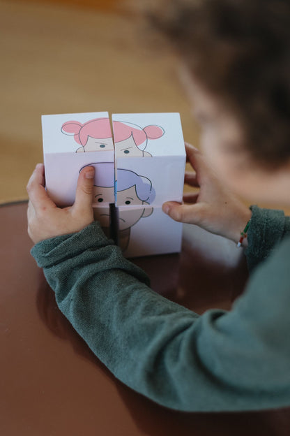 Mood Blend - Cube Puzzle